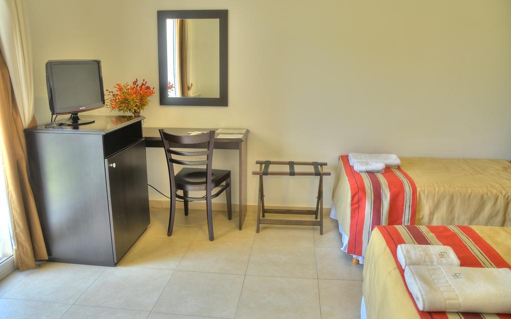 Laplace Hotel Cordoba Room photo